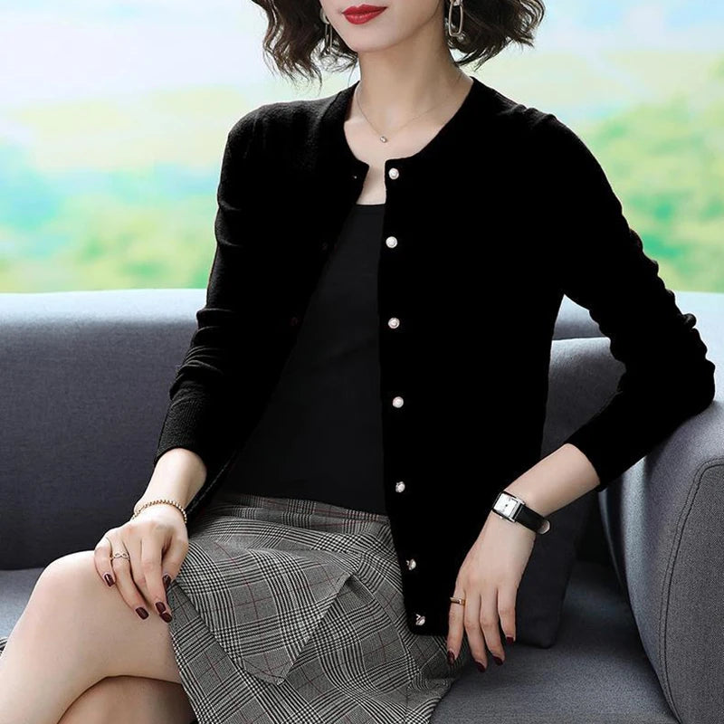 Cardigans fins en maille .